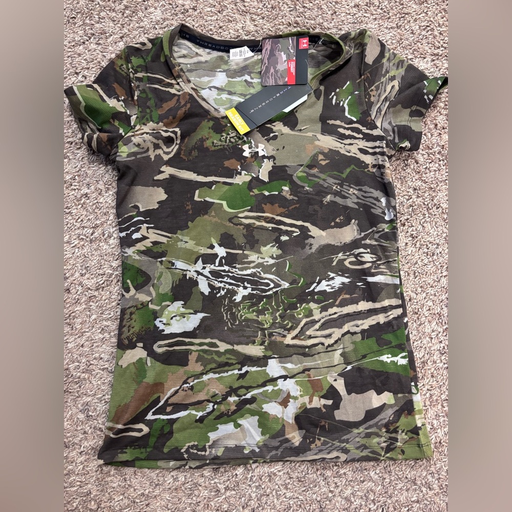 Under Armour Women’s Camo Shirt
